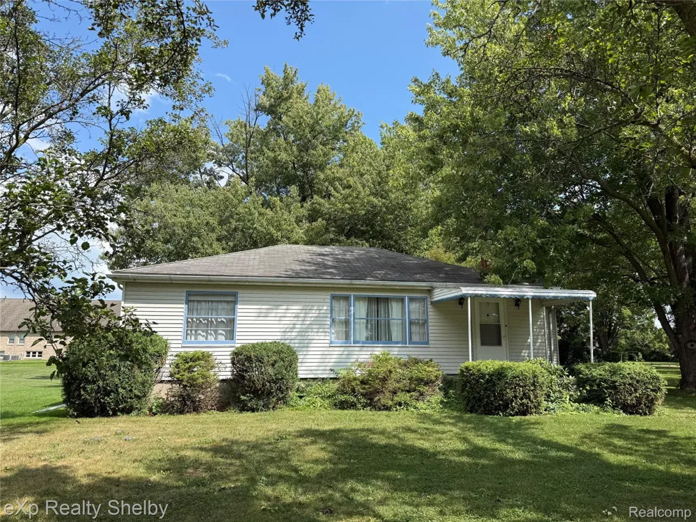 47164 North Avenue Macomb Township, MI 48042