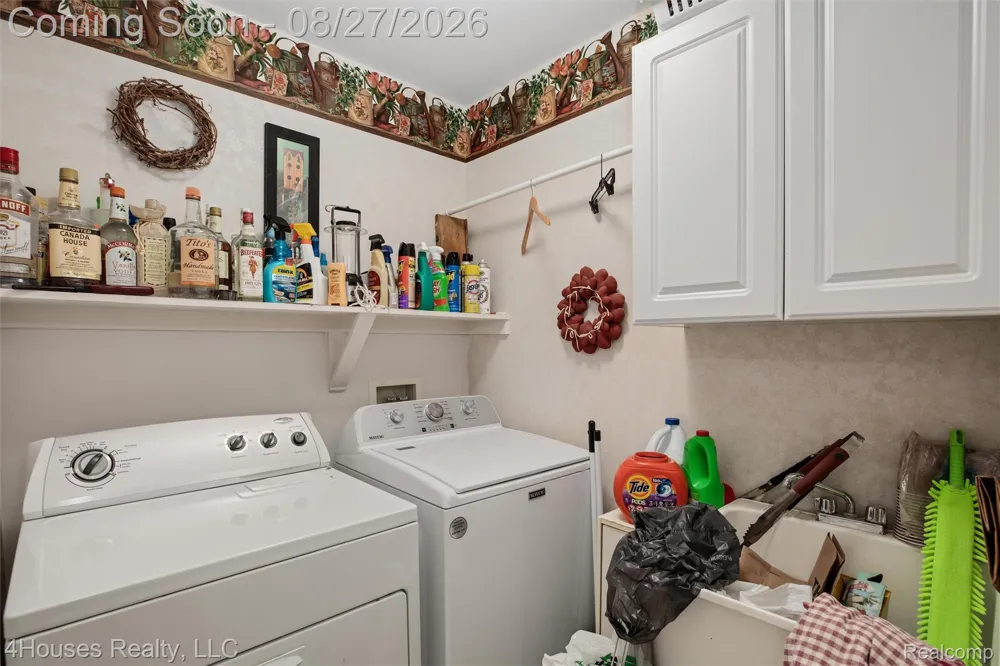 6046 Campfire Circle Independence Charter Township, MI 48346