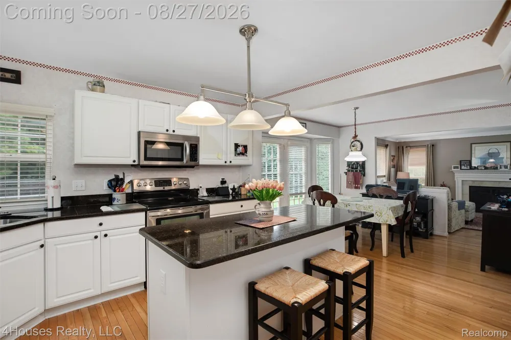 6046 Campfire Circle Independence Charter Township, MI 48346