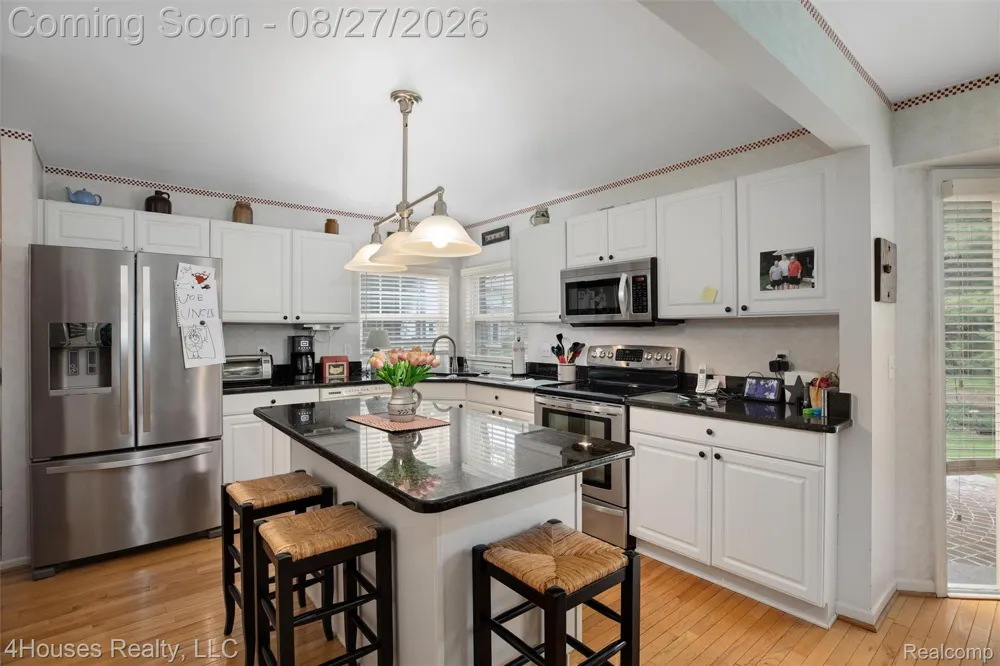 6046 Campfire Circle Independence Charter Township, MI 48346