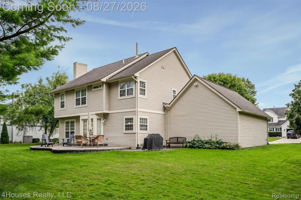 6046 Campfire Circle Independence Charter Township, MI 48346