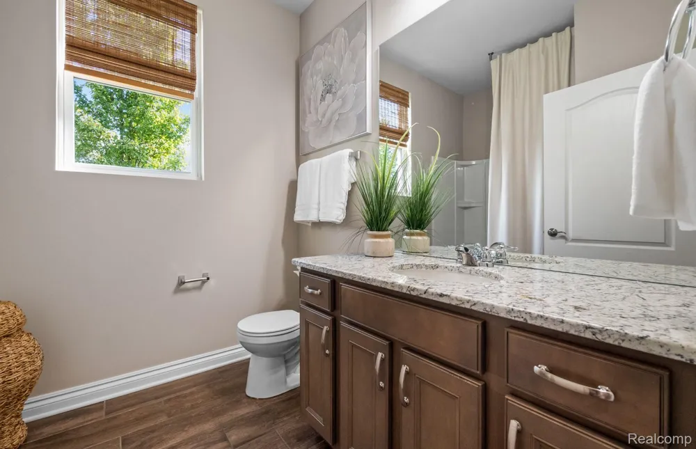 5484 Lewiston Road Canton Charter Township, MI 48188