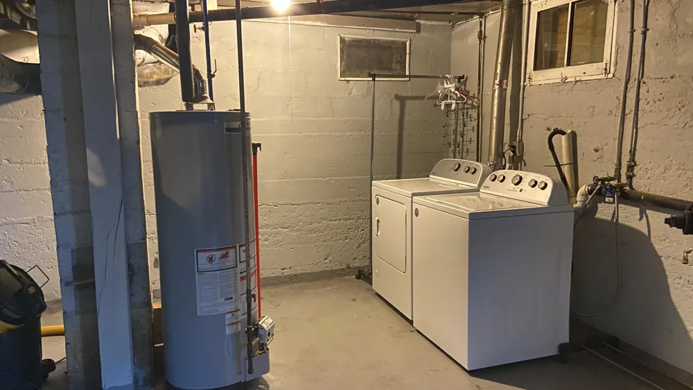 427 Den Adel Court Kalamazoo City, MI 49001