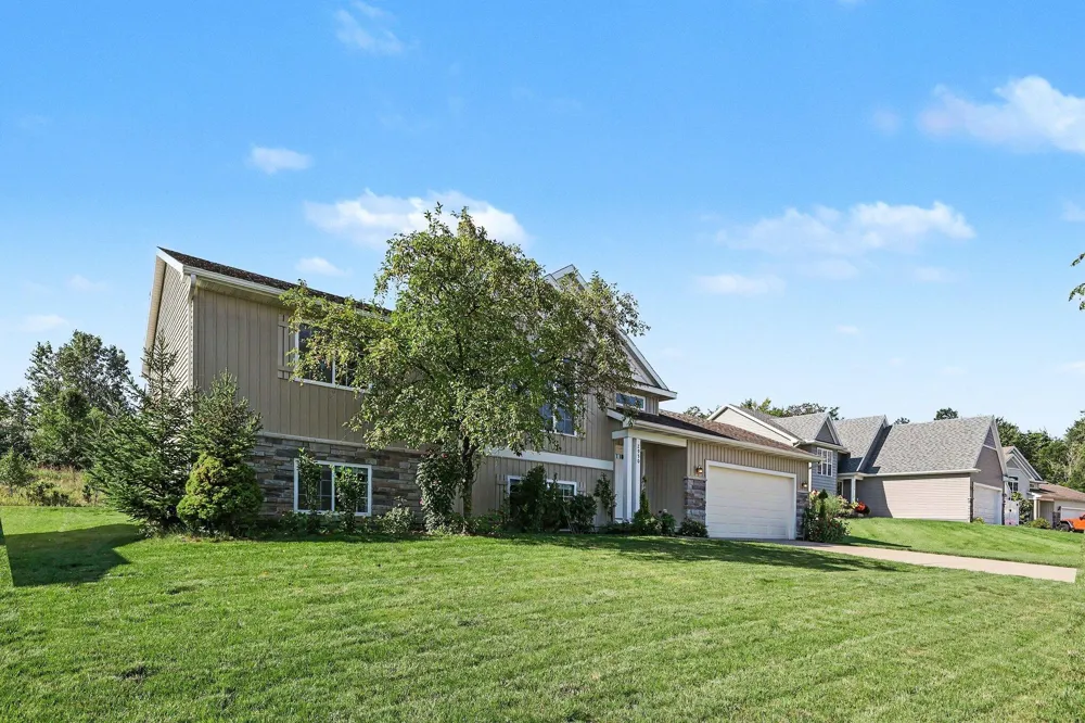 2950 Windy Wood Street SE Kentwood City, MI 49512
