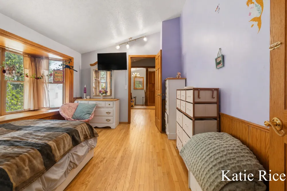 2030 Scenic Drive Laketon Township, MI 49445