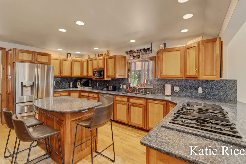 2030 Scenic Drive Laketon Township, MI 49445