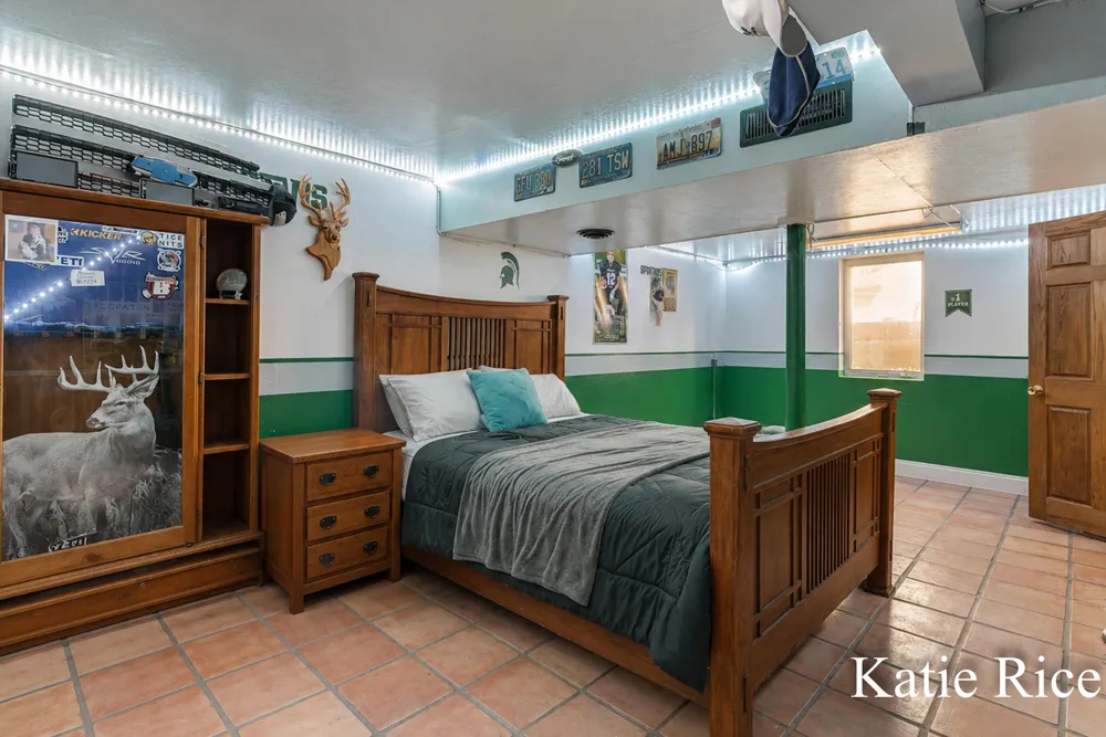 2030 Scenic Drive Laketon Township, MI 49445