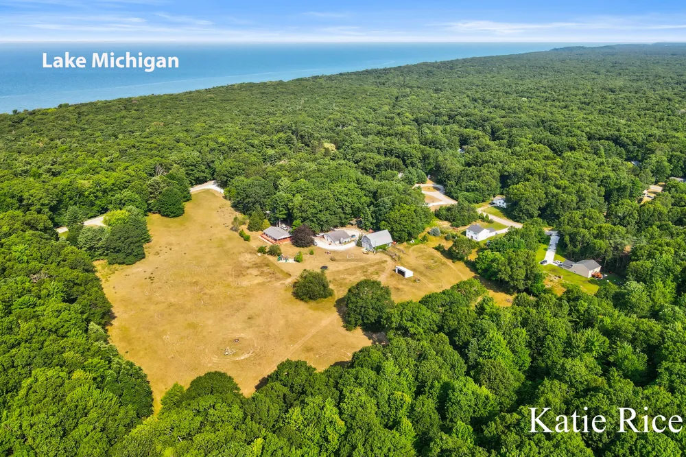 2030 Scenic Drive Laketon Township, MI 49445