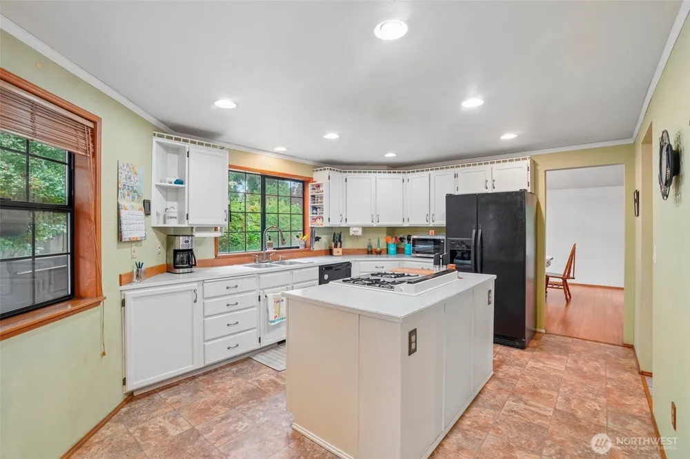 36110 23rd Place S Federal Way, WA 98003