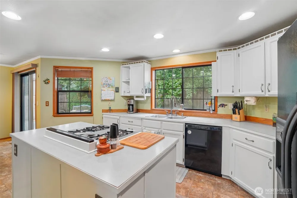 36110 23rd Place S Federal Way, WA 98003