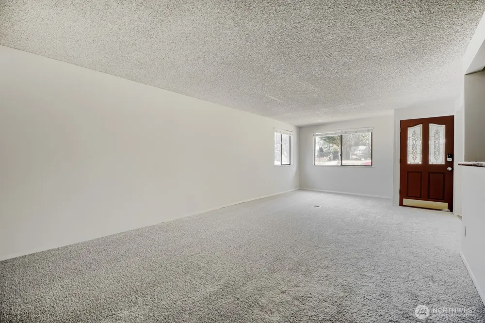 31349 13th Avenue S Federal Way, WA 98003