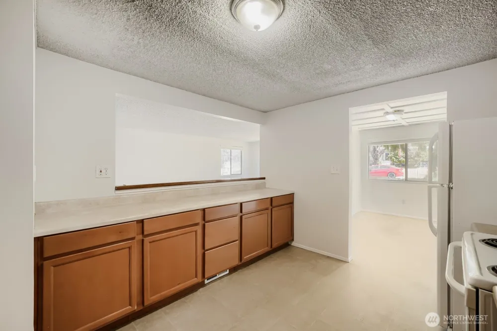 31349 13th Avenue S Federal Way, WA 98003