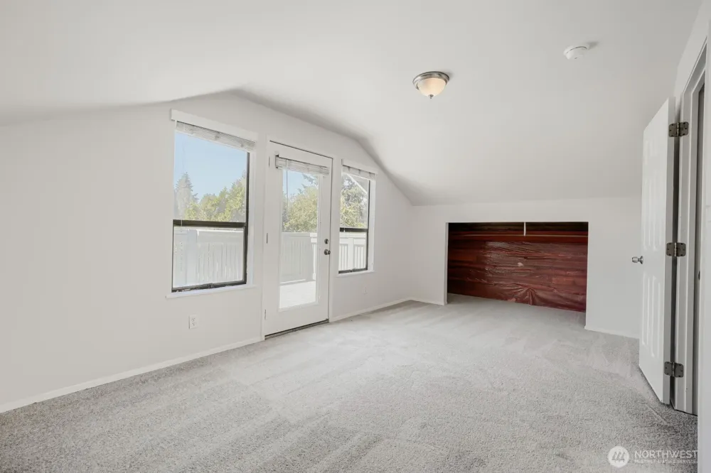 31349 13th Avenue S Federal Way, WA 98003