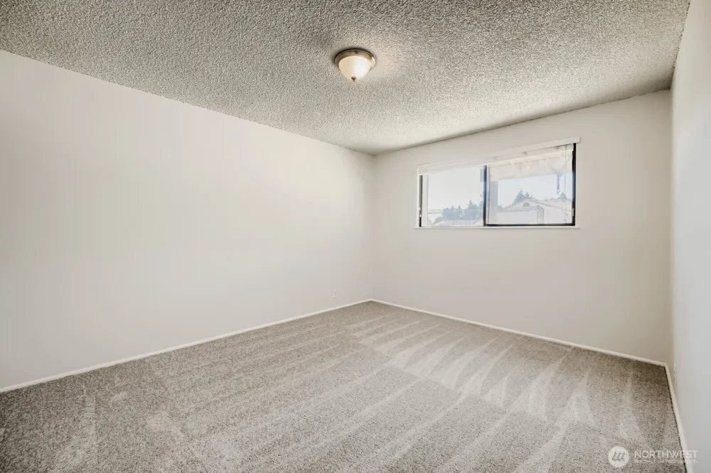 31349 13th Avenue S Federal Way, WA 98003