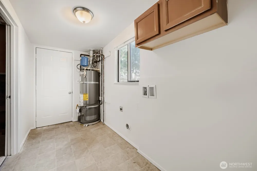 31349 13th Avenue S Federal Way, WA 98003