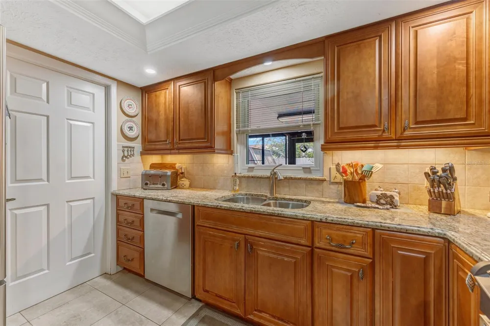 4001 HIGHGATE DRIVE Valrico, FL 33594