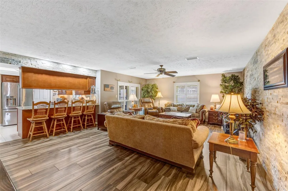4001 HIGHGATE DRIVE Valrico, FL 33594