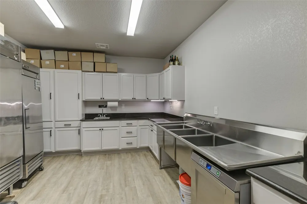 683 Ranch Road 1320 Johnson City, TX 78636