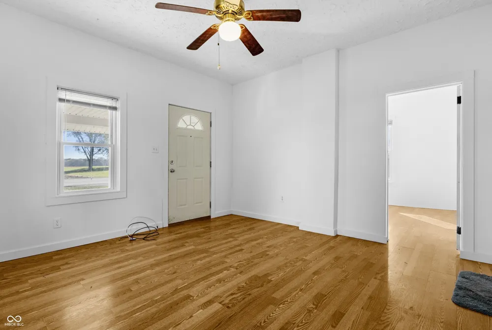 1620 Jonesville Road Columbus, IN 47201