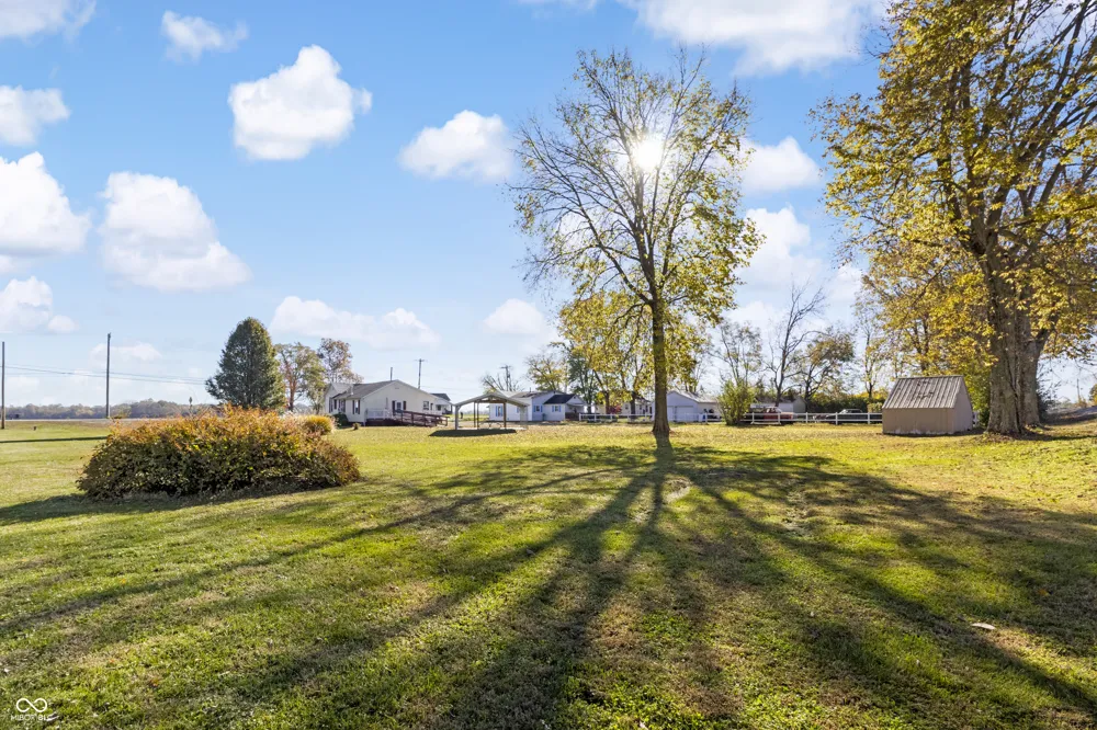 1620 Jonesville Road Columbus, IN 47201