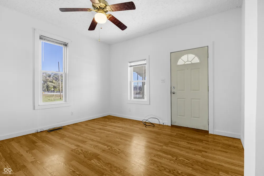 1620 Jonesville Road Columbus, IN 47201