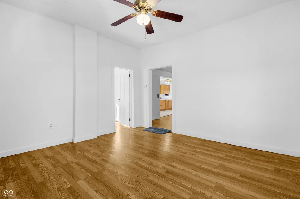1620 Jonesville Road Columbus, IN 47201