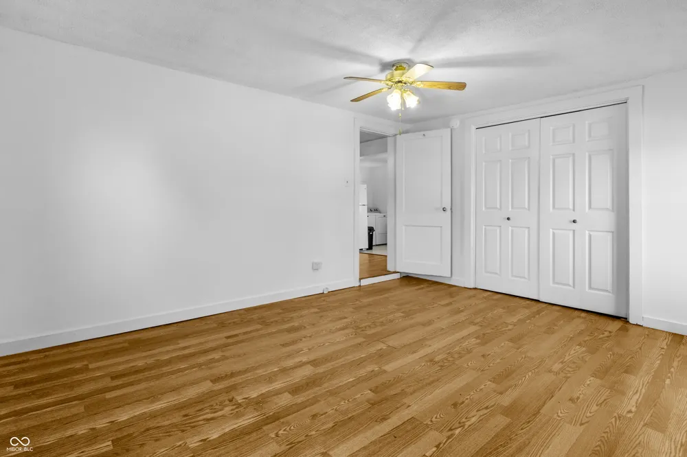 1620 Jonesville Road Columbus, IN 47201