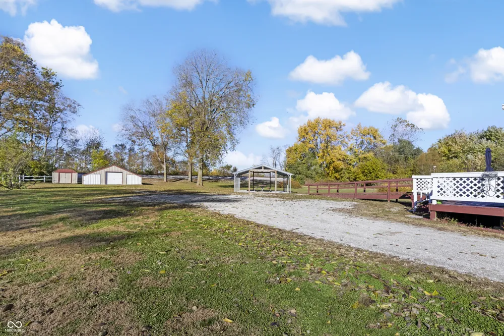 1620 Jonesville Road Columbus, IN 47201