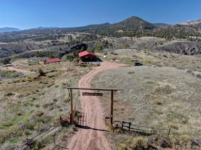 1165 Stagecoach Trail Lyons, CO 80540