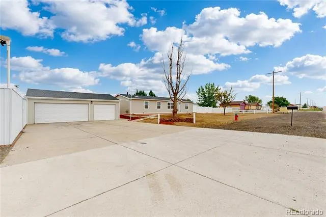 16203 Barley Avenue Fort Lupton, CO 80621