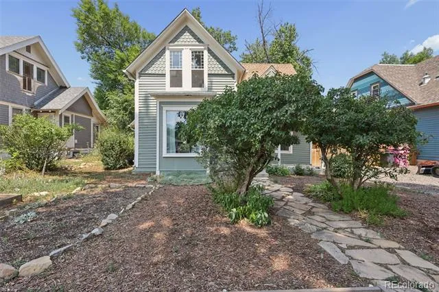 1812 W Pikes Peak Avenue Colorado Springs, CO 80904