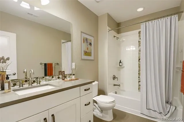 10142 Belvedere Loop Lone Tree, CO 80124