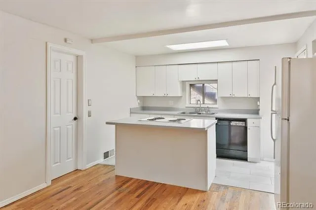 1320 Saint Paul Street Denver, CO 80206