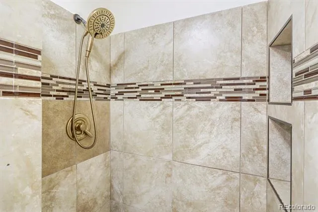 9801 Garrison Court Broomfield, CO 80021