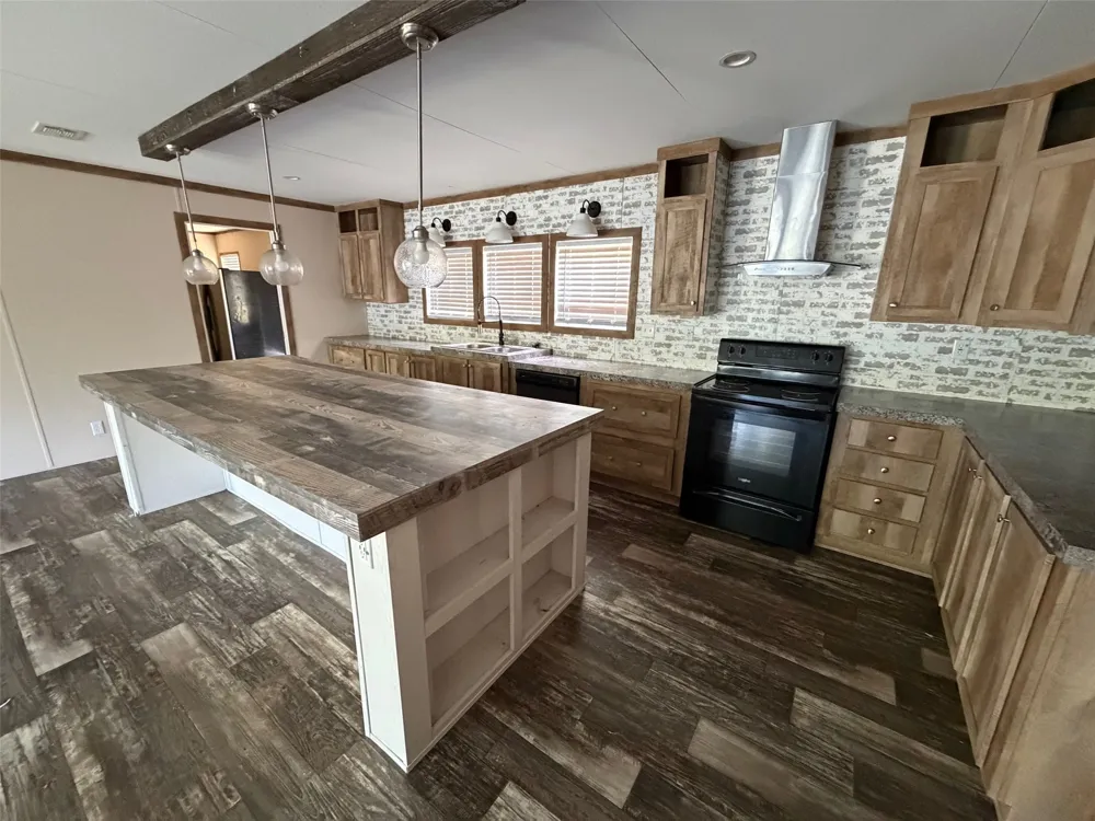 5619 Arkansas Trail Granbury, TX 76048