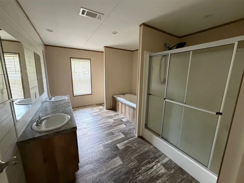 5619 Arkansas Trail Granbury, TX 76048