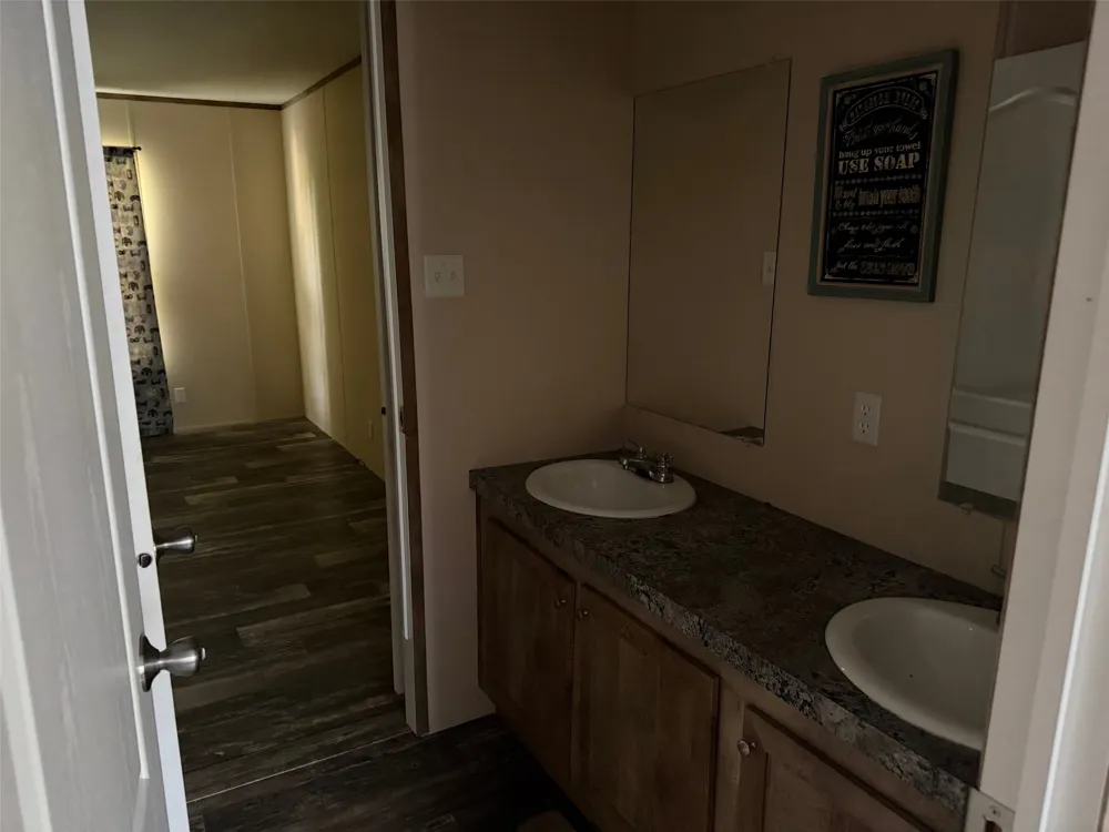 5619 Arkansas Trail Granbury, TX 76048
