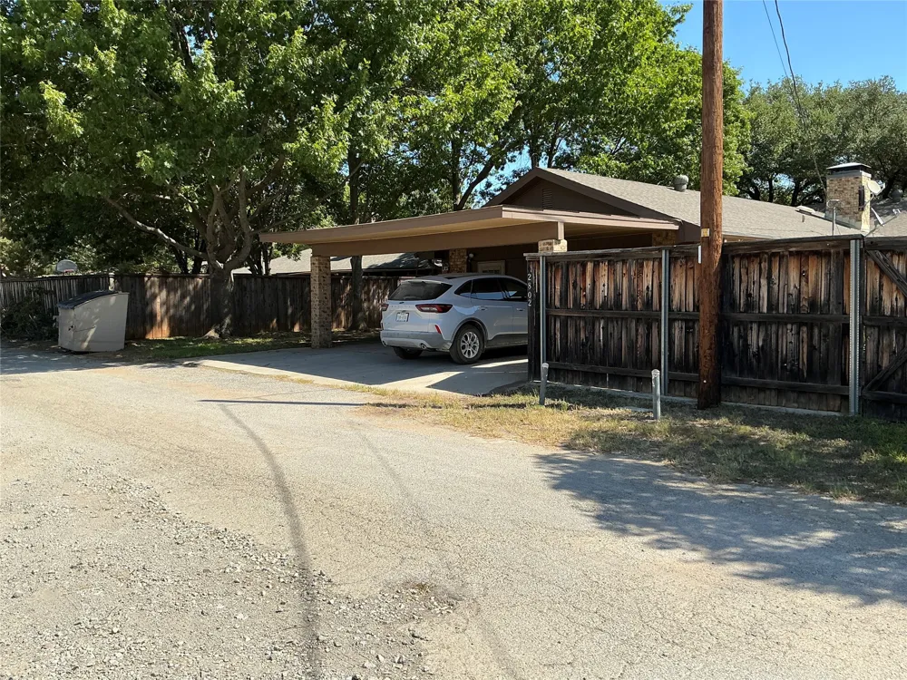 2802 Good Shepherd Drive Brownwood, TX 76801