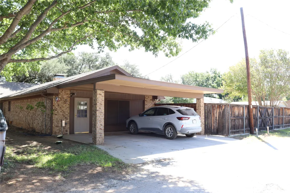 2802 Good Shepherd Drive Brownwood, TX 76801