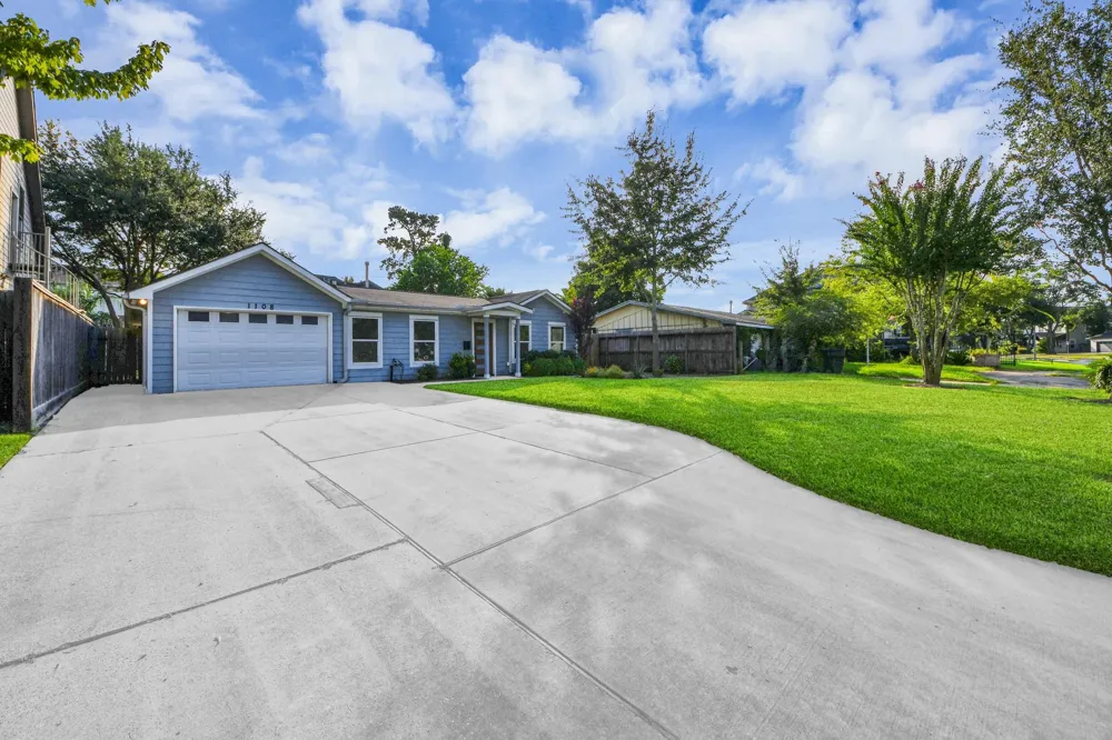 1108 Wakefield Drive Houston, TX 77018