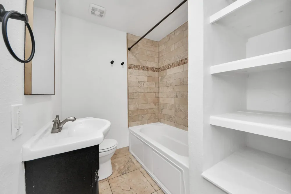 1108 Wakefield Drive Houston, TX 77018