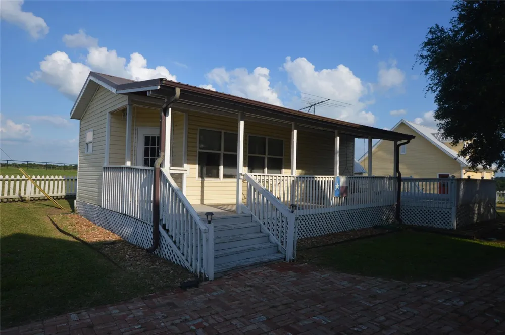 601 All Jersey Road Brenham, TX 77833