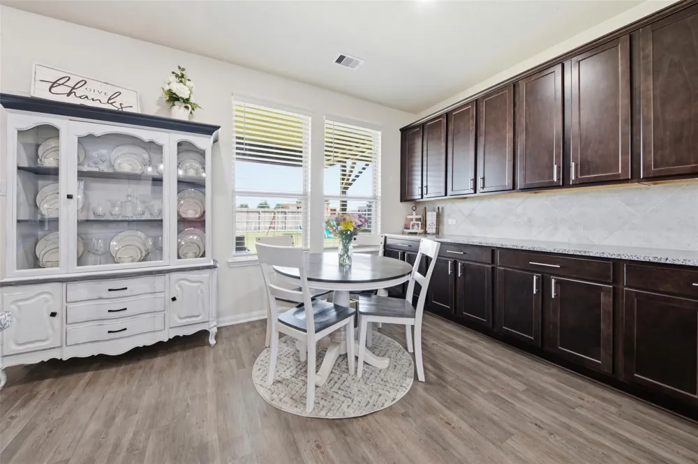 213 White Wing Lane Sealy, TX 77474