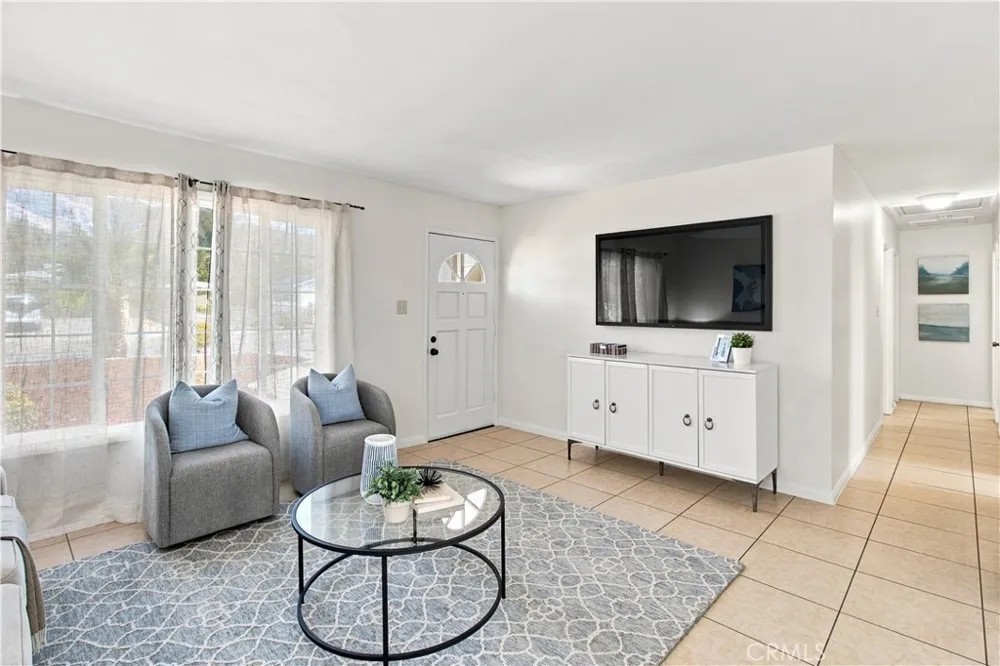 2584 Fernley Dr Duarte, CA 91010