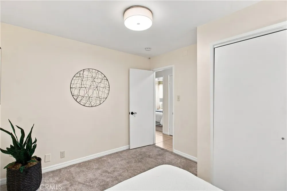 2584 Fernley Dr Duarte, CA 91010