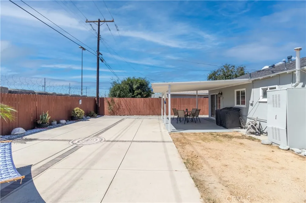2584 Fernley Dr Duarte, CA 91010