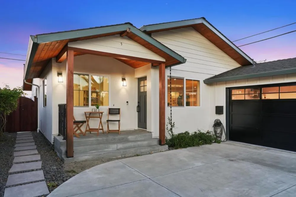 2133 Santa Cruz Avenue Santa Clara, CA 95051