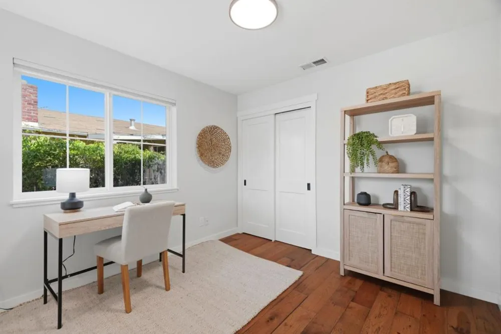 2133 Santa Cruz Avenue Santa Clara, CA 95051