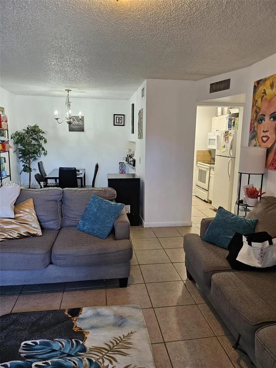 1838 Abbey Rd #208 West Palm Beach, FL 33415