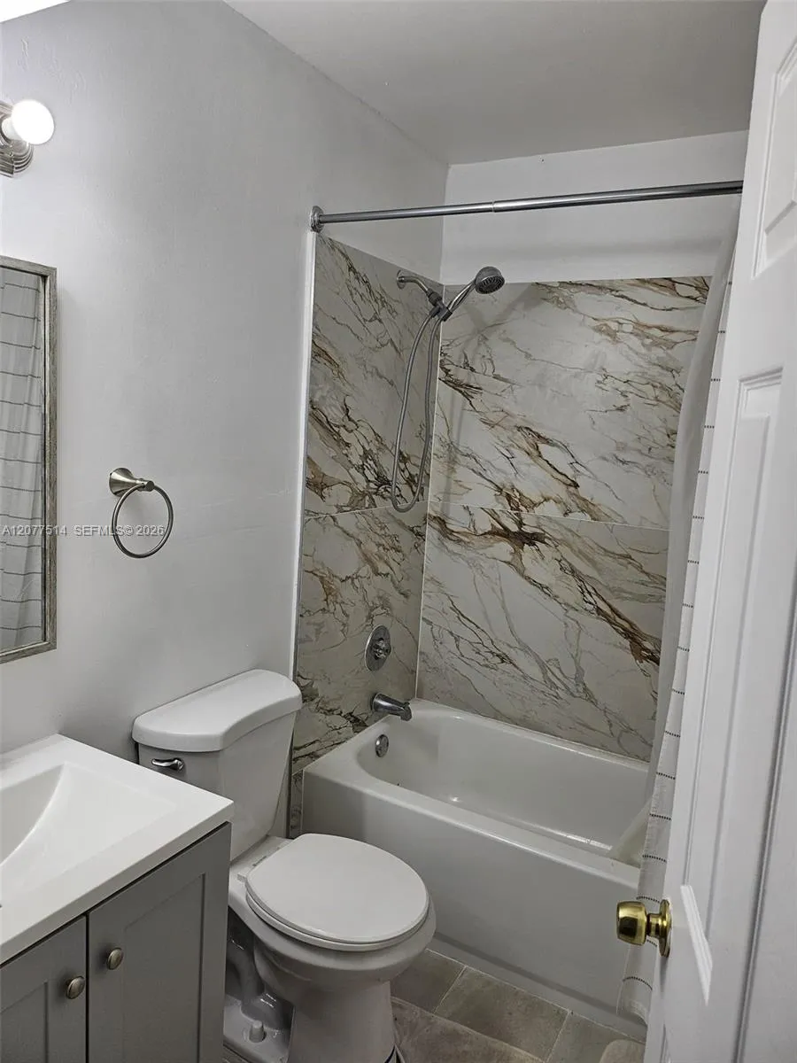 1838 Abbey Rd #208 West Palm Beach, FL 33415